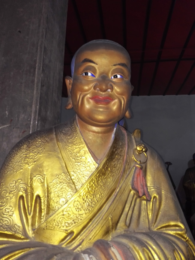 Chengdu Baoguang Monastery Travel Information